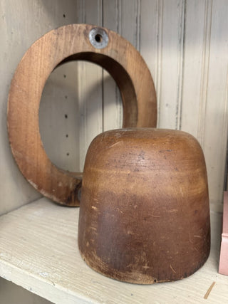Antique Hat Mold