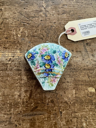 Vintage Limoge France Peint Main Hinged Hand Painted Trinket Box