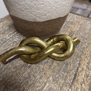 Gold Knot Decor