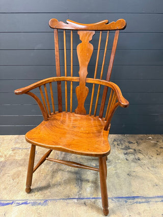 Mid Century Vintage Stickley Cherry Spindle Back Windsor Chair